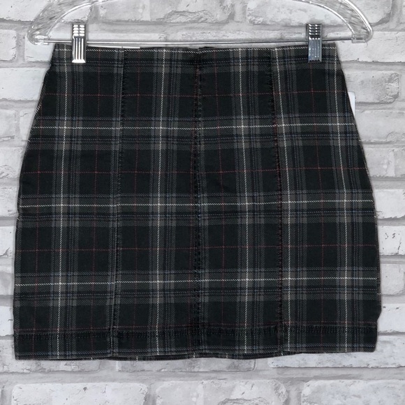 Tinseltown gray plaid mini skirt, NWT, size 3 - Picture 2 of 7